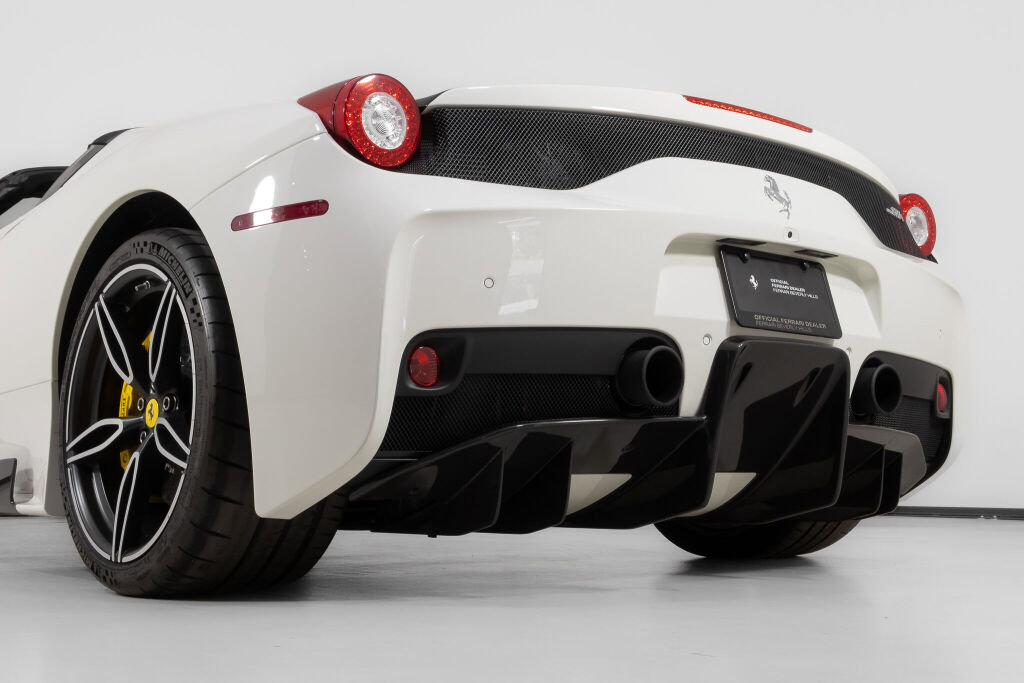 Certified 2015 Ferrari 458 Speciale A RWD image 18