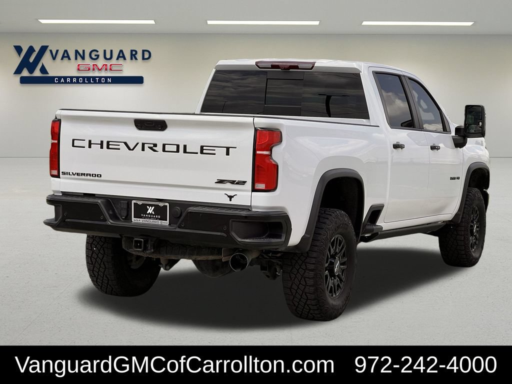 Used 2024 Chevrolet Silverado 2500 ZR2 w/ Technology Package AWD/4WD video 3