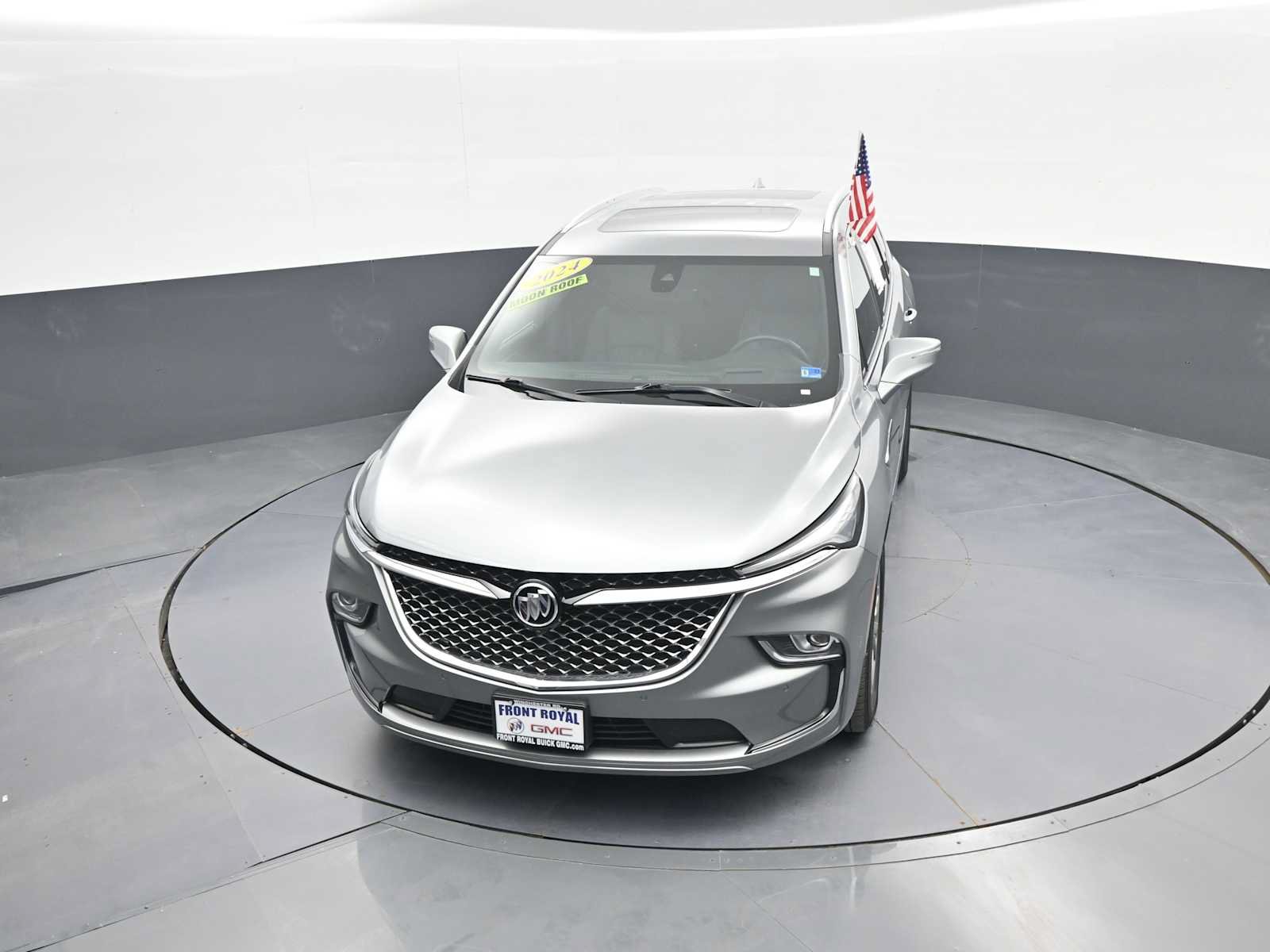 Used 2024 Buick Enclave Avenir AWD/4WD image 35