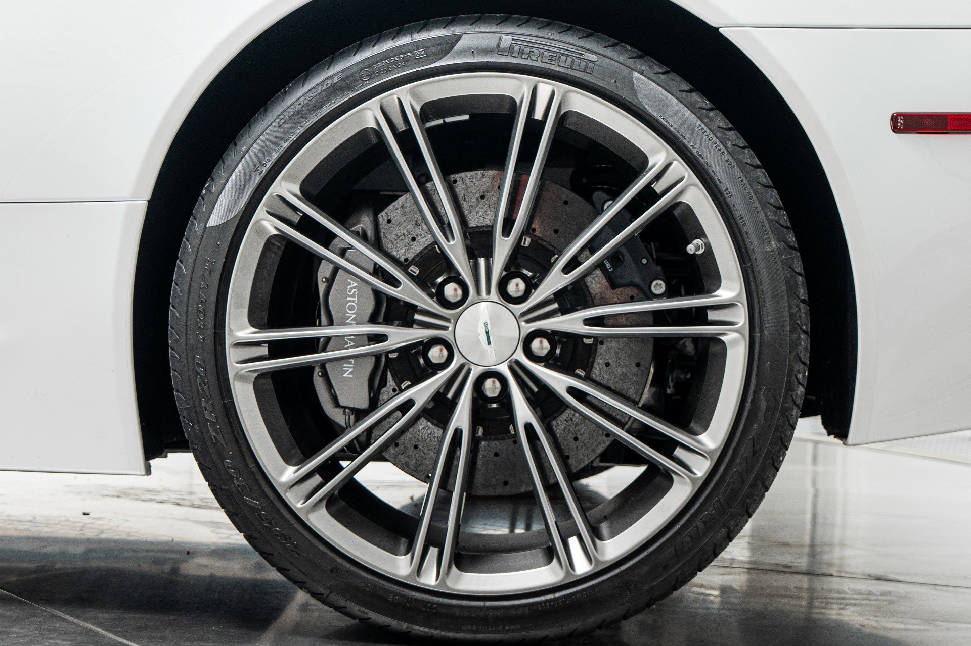 Used 2014 Aston Martin DB9 Volante -Very Low Miles, Pearl image 11