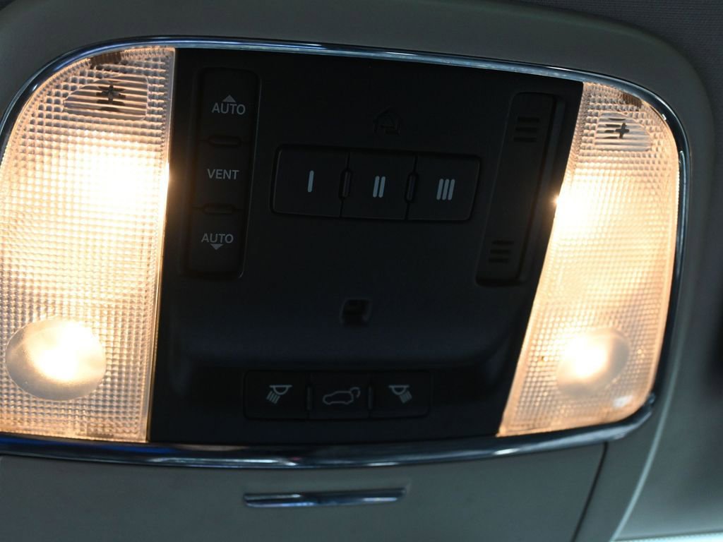 Used 2012 Dodge Durango Crew w/ Leather Interior Group image 16