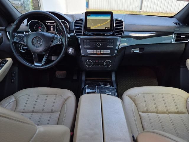 Used 2017 Mercedes-Benz GLS 450 4MATIC image 21