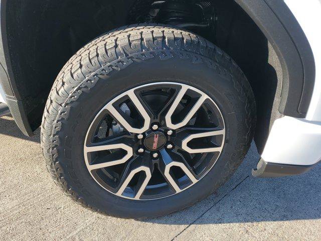 New 2026 GMC Sierra 1500 AT4 w/ Technology Package image 8