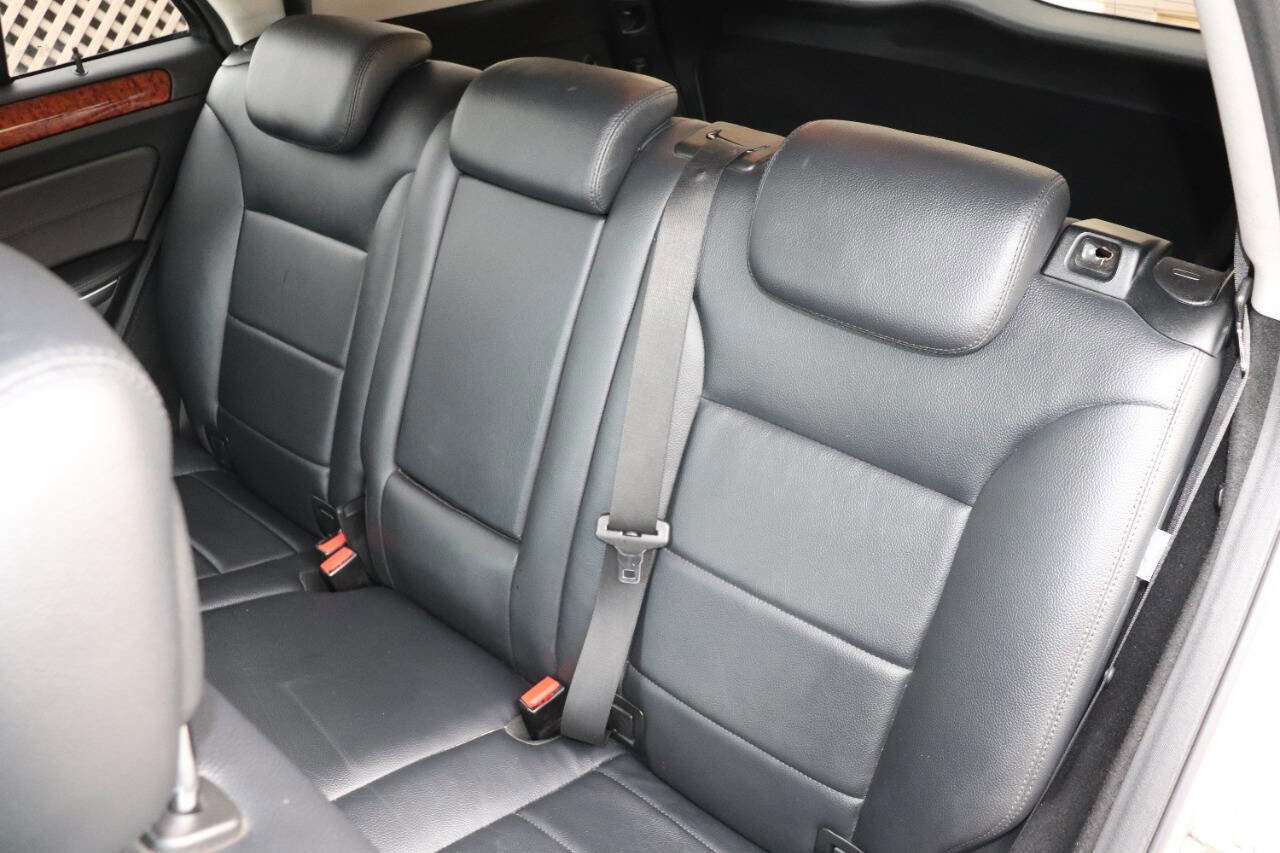 Used 2009 Mercedes-Benz ML 320 BlueTEC 4MATIC image 40