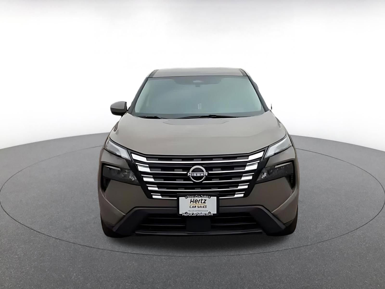 Used 2025 Nissan Rogue SV AWD/4WD image 4