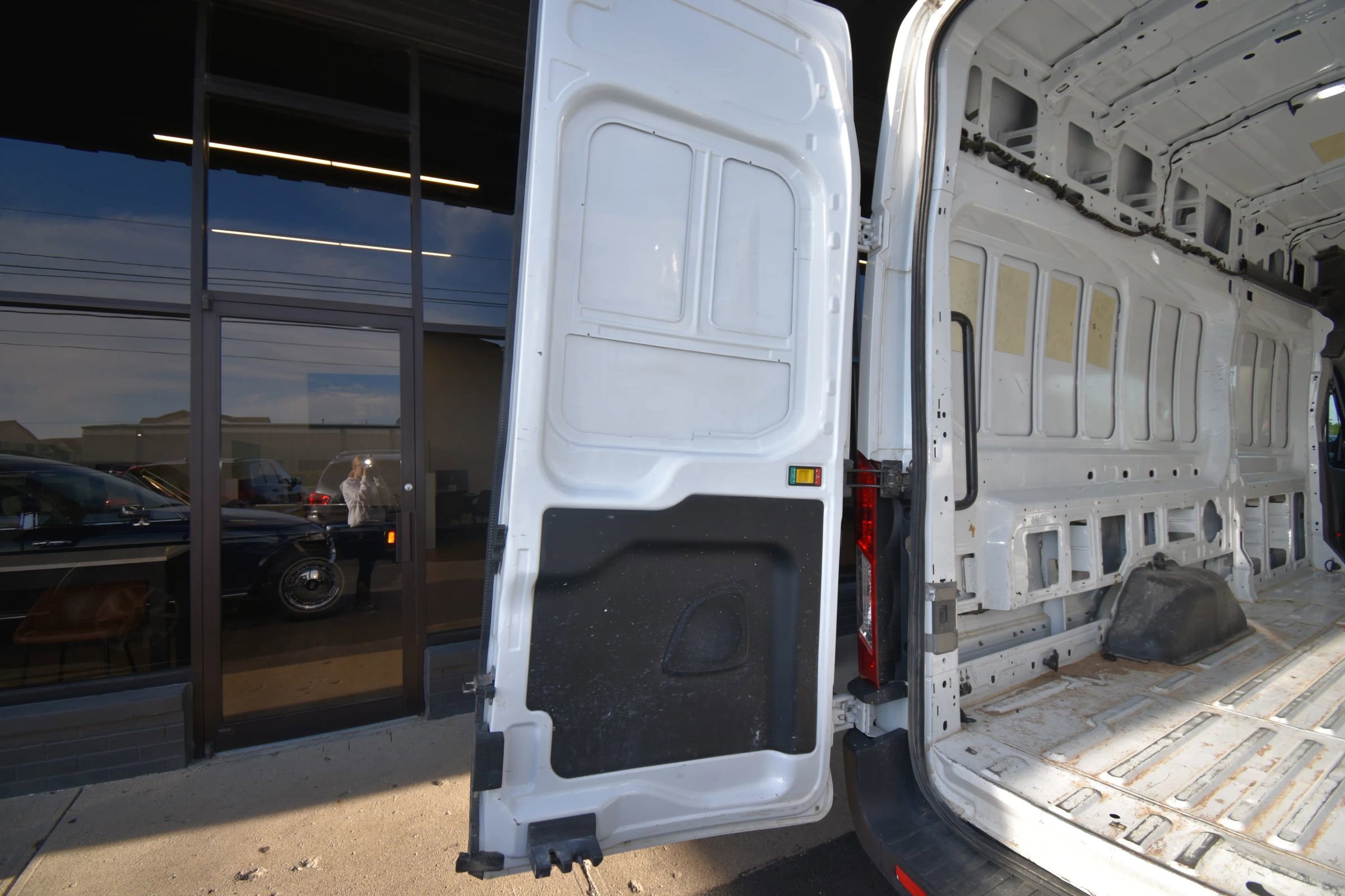 Used 2020 Ford Transit 250 148 High Roof Extended AWD image 24