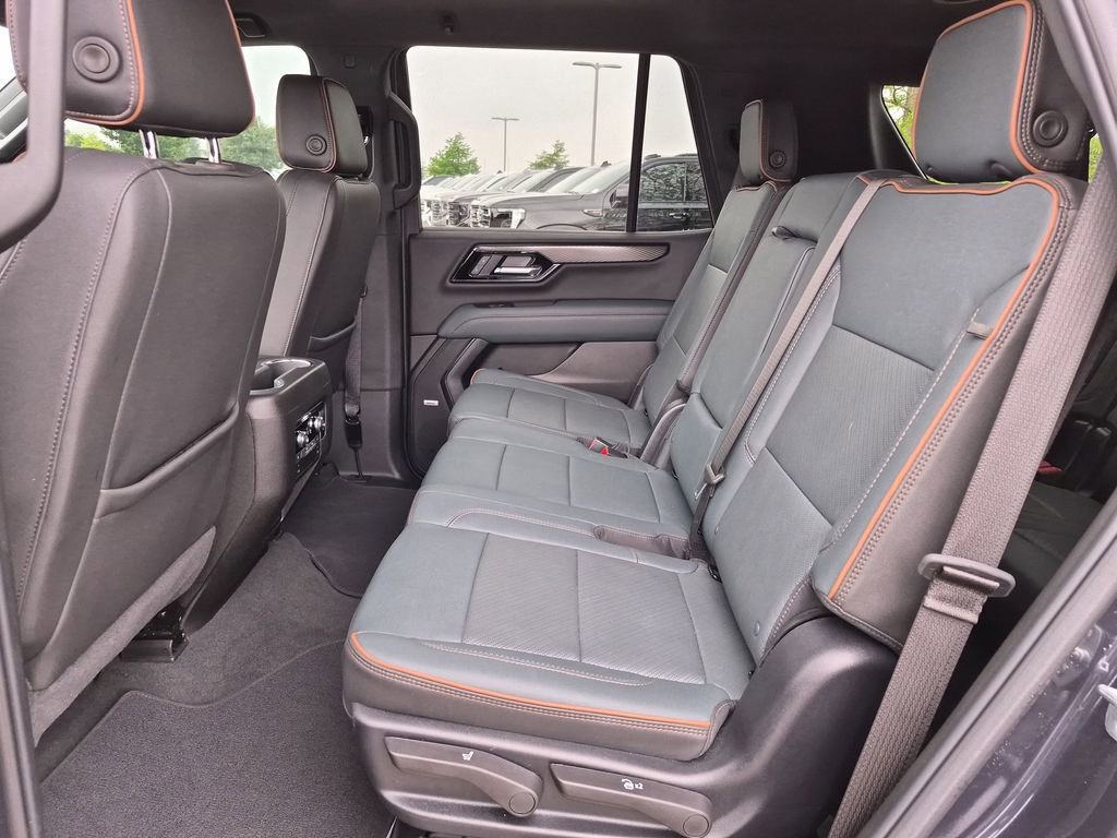 Certified 2025 GMC Yukon AT4 w/ Premium Trailering Package AWD/4WD image 34