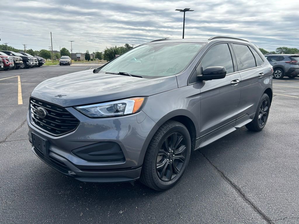 Used 2022 Ford Edge SE w/ Black Appearance Package AWD/4WD image 5