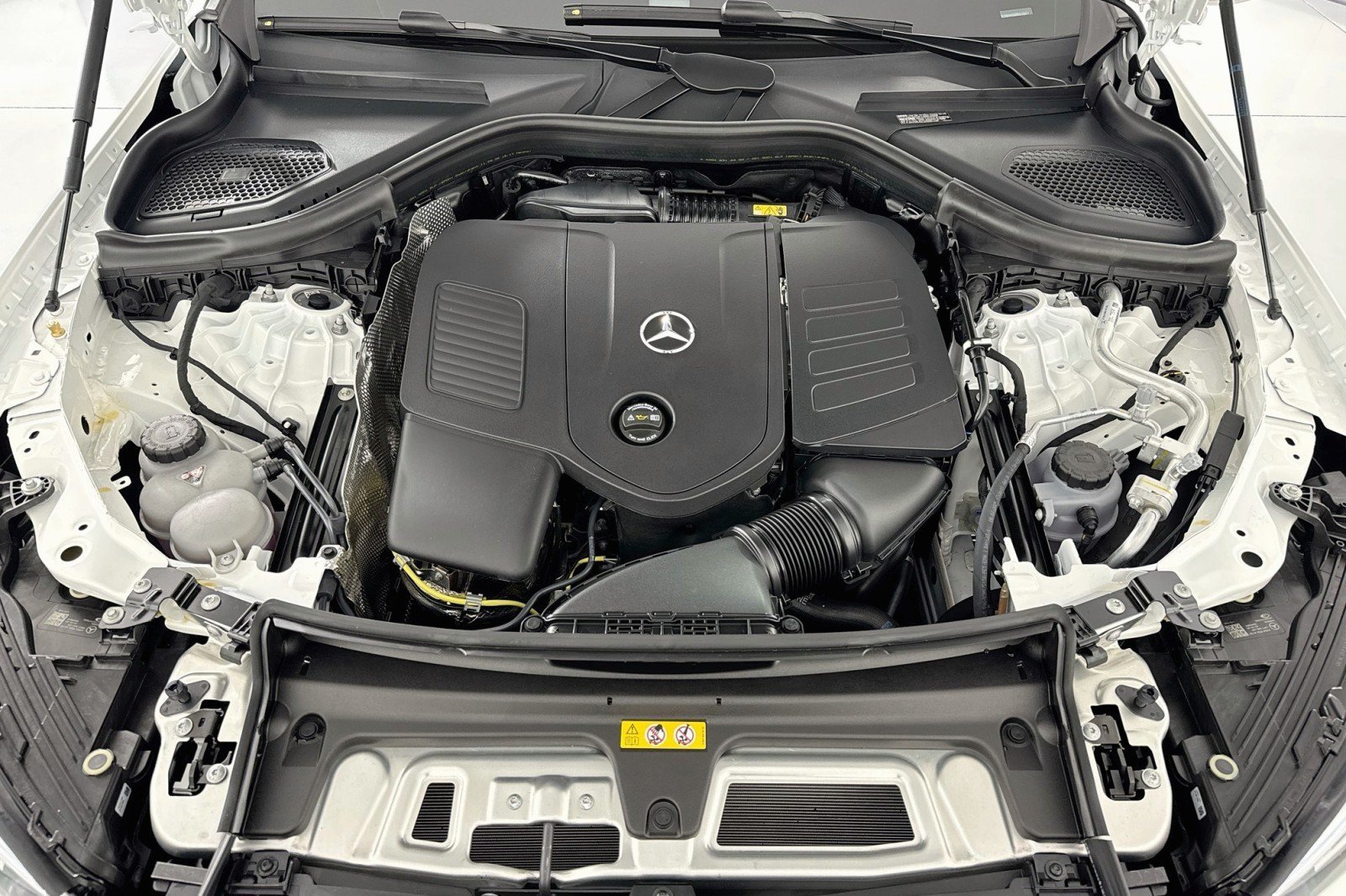 Certified 2026 Mercedes-Benz GLC 300 image 11