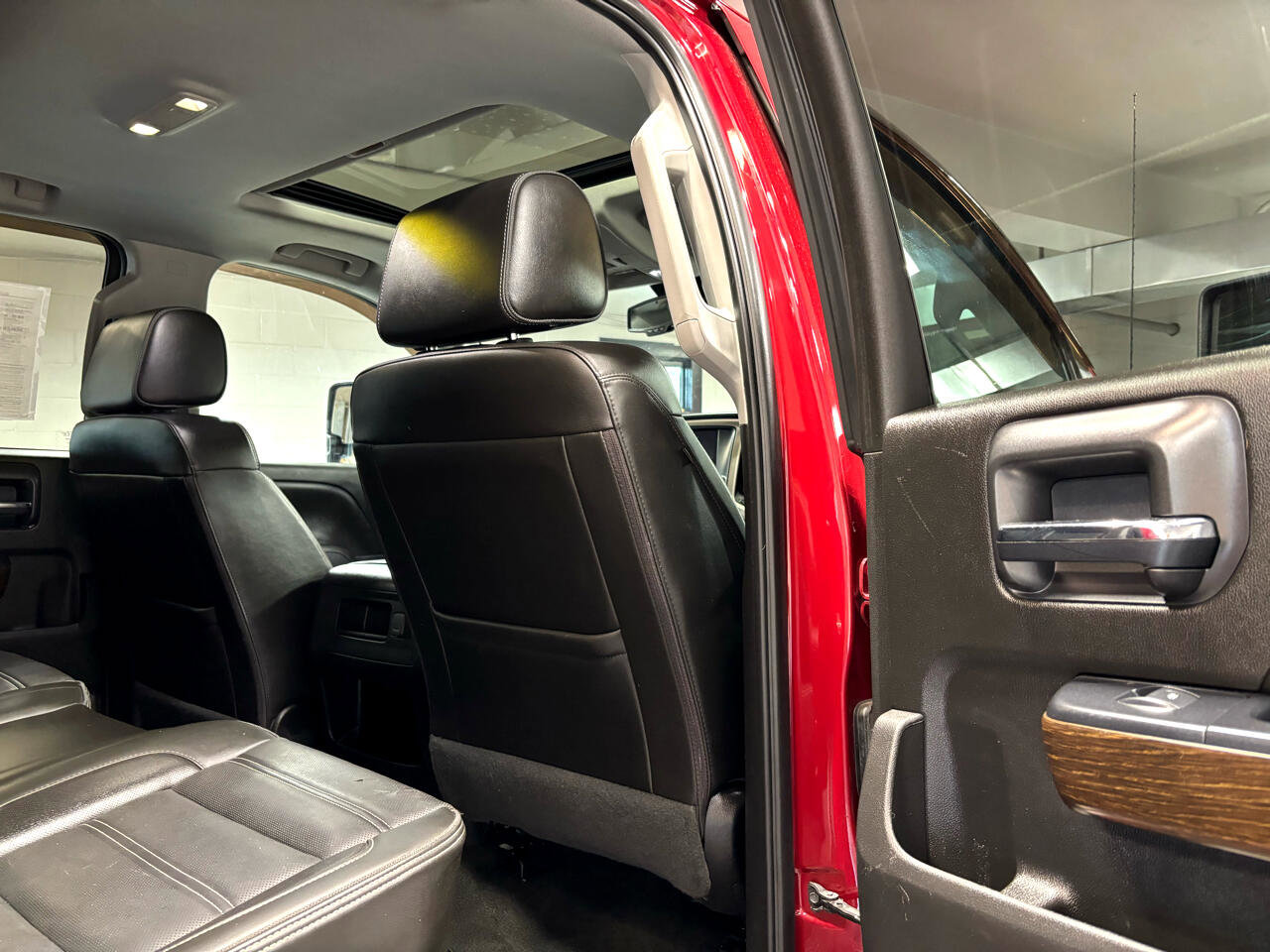 Used 2018 GMC Sierra 3500 Denali w/ Duramax Plus Package image 21