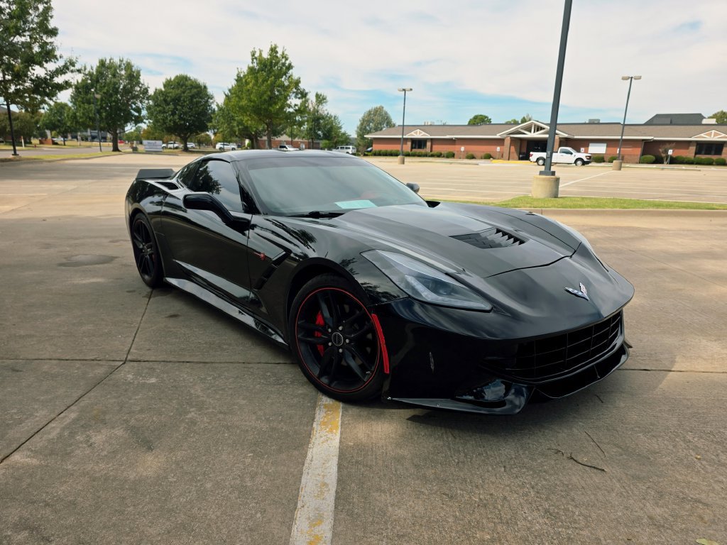 Used 2015 Chevrolet Corvette Stingray Coupe w/ 3LT Preferred Equipment Group RWD image 5