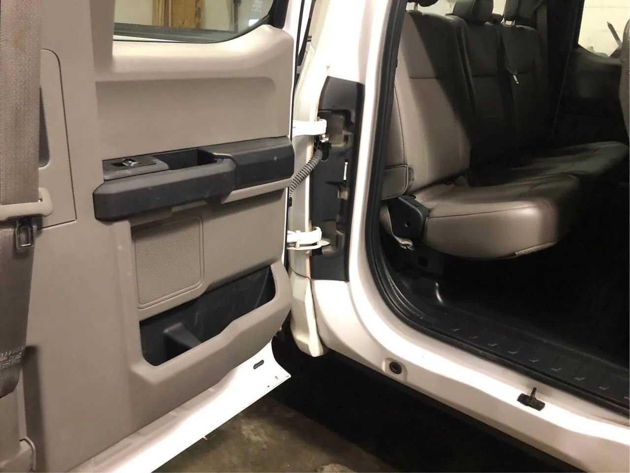 Used 2018 Ford F150 XL w/ Equipment Group 101A Mid image 11