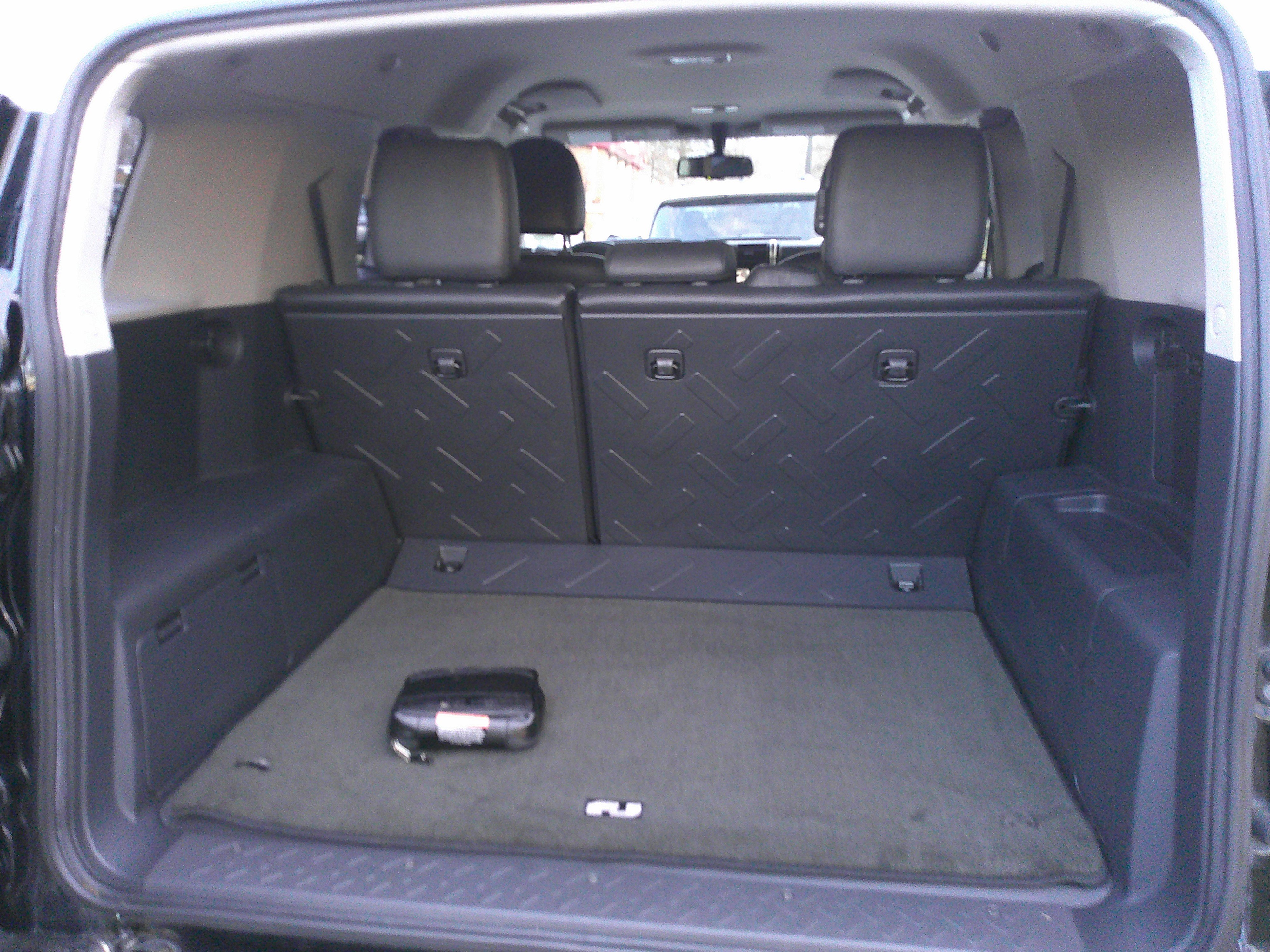 Used 2014 Toyota FJ Cruiser 4WD w/ Convenience Package image 32