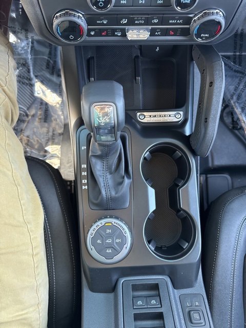 New 2025 Ford Bronco Badlands image 21