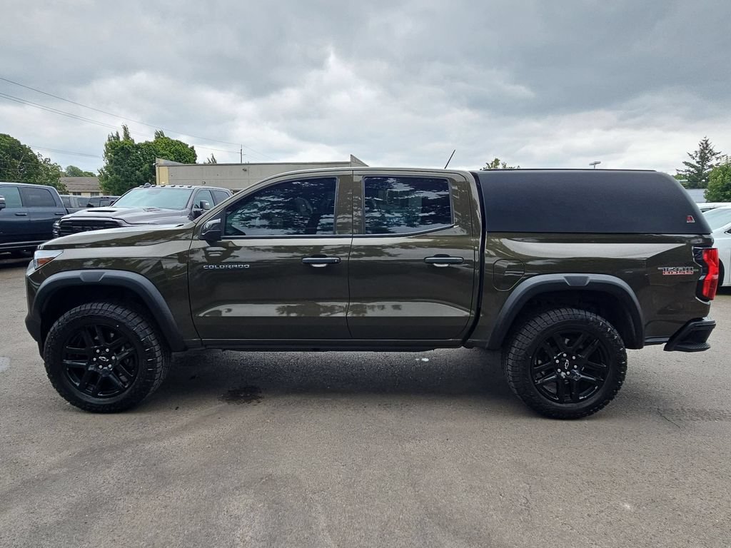 Used 2025 Chevrolet Colorado Trail Boss AWD/4WD image 4
