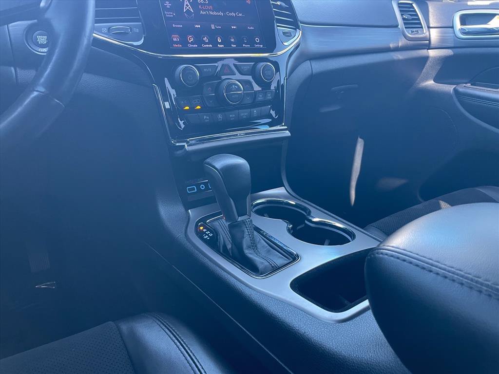 Used 2021 Jeep Grand Cherokee Laredo X AWD/4WD image 18