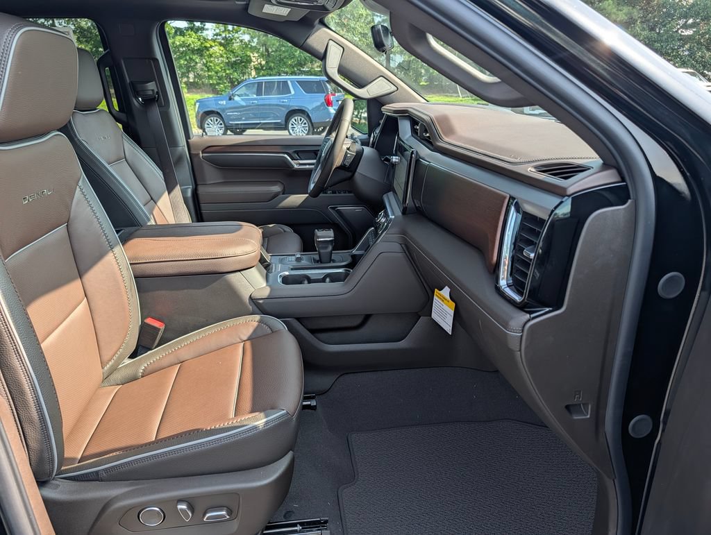 New 2026 GMC Sierra 1500 Denali w/ Denali Reserve Package AWD/4WD image 11
