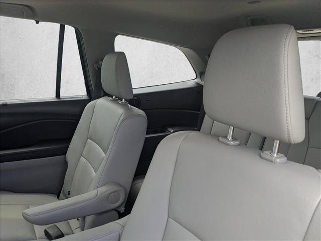 Used 2022 Honda Pilot Touring image 16