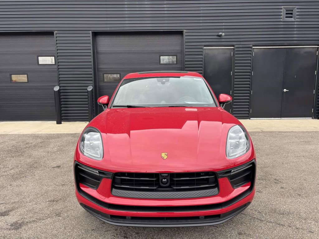 New 2026 Porsche Macan image 13