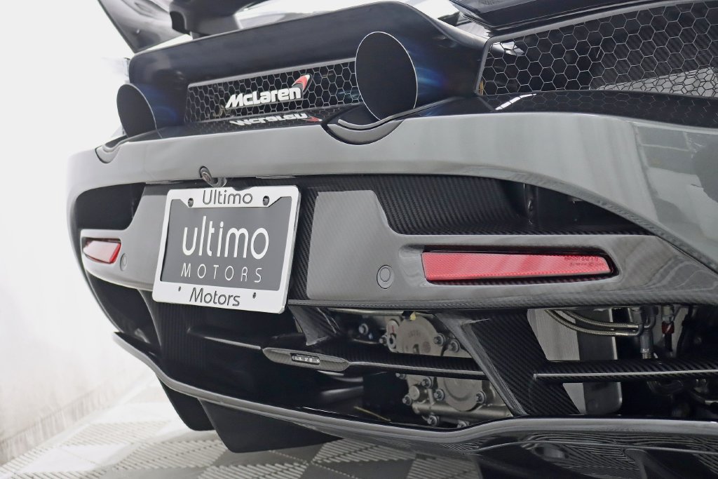 Used 2018 McLaren 720S Performance RWD image 24