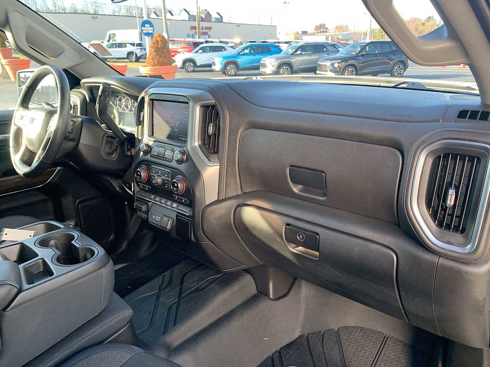 Used 2019 Chevrolet Silverado 1500 LT w/ All-Star Edition image 27