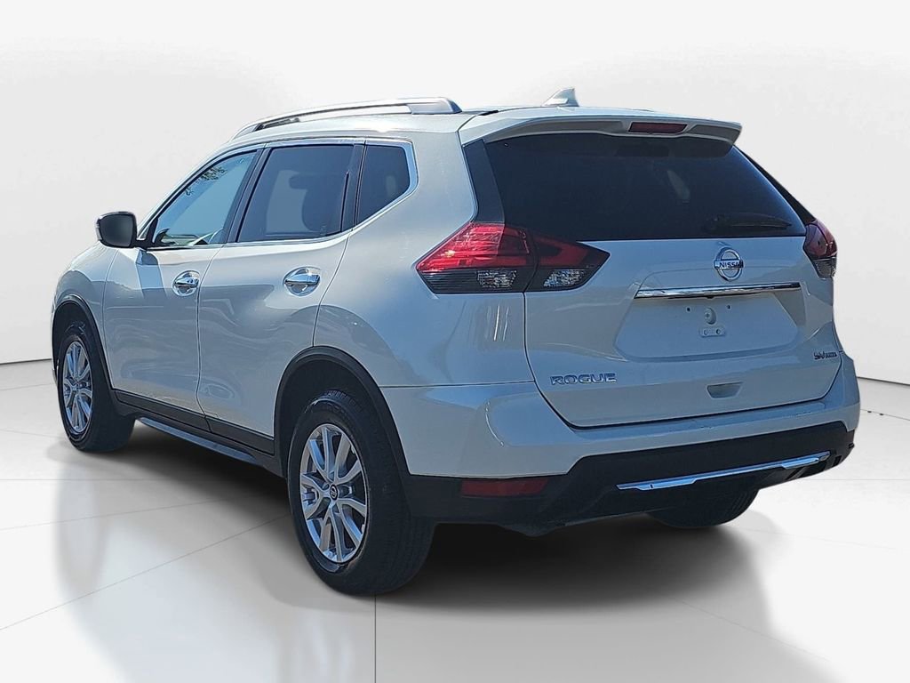 Used 2017 Nissan Rogue SV AWD/4WD image 10