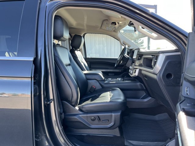 Used 2023 Ford Expedition Max XLT image 33