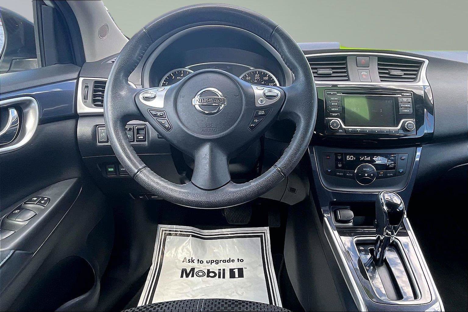 Used 2018 Nissan Sentra SR w/ SR Midnight Edition Package FWD image 6