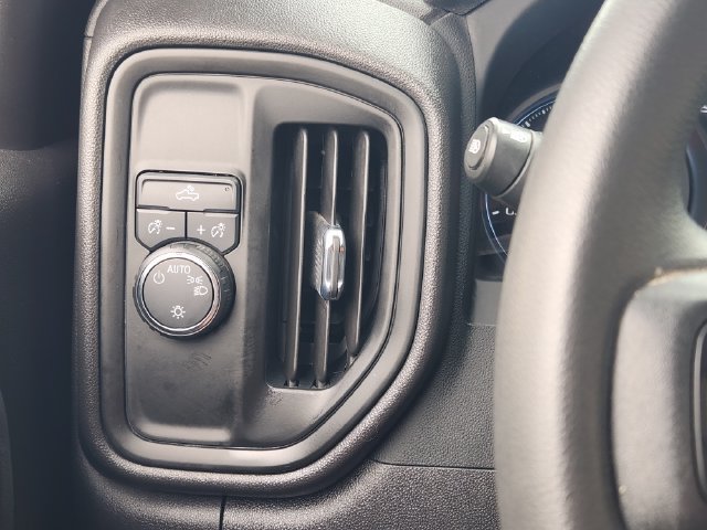 Used 2023 Chevrolet Silverado 1500 Custom RWD image 22