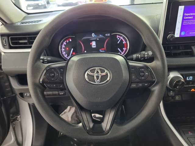 Used 2025 Toyota RAV4 XLE w/ Convenience Package FWD image 27