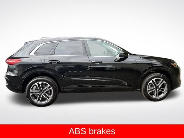 Certified 2025 Audi Q5 Premium w/ Convenience Package AWD/4WD image 10