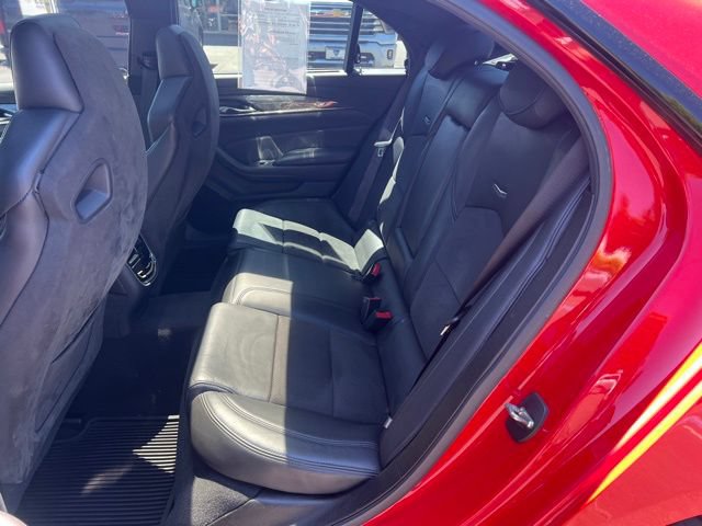 Used 2019 Cadillac CTS V w/ Luxury Package RWD image 12