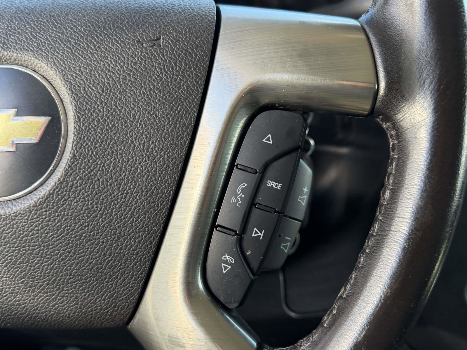 Used 2019 Chevrolet Express 2500 w/ Driver Convenience Package RWD image 27