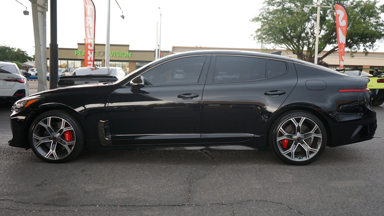 Used 2021 Kia Stinger GT2 image 6