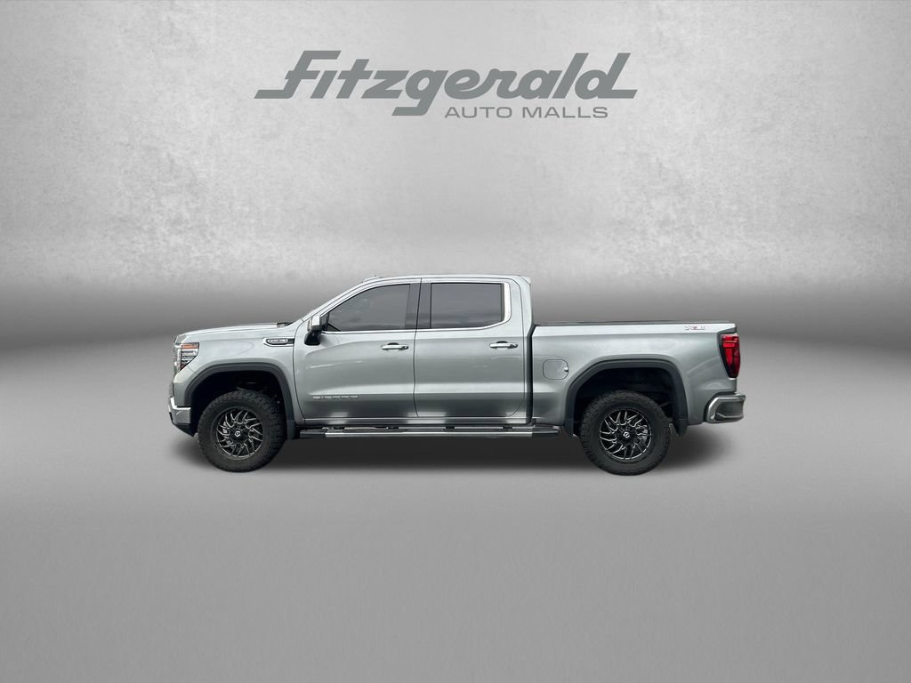 Used 2023 GMC Sierra 1500 SLT w/ SLT Premium Package AWD/4WD image 5