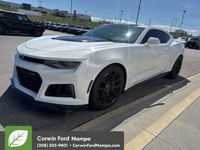 Used 2017 Chevrolet Camaro ZL1 RWD image 3