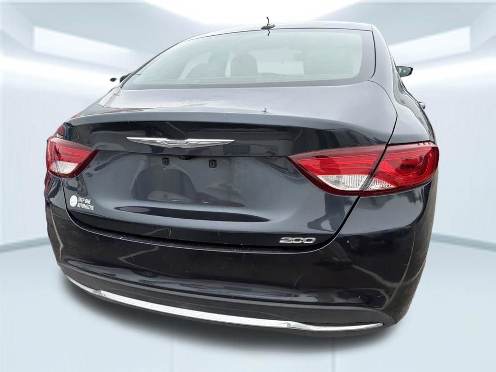 Used 2017 Chrysler 200 Limited Platinum FWD image 17