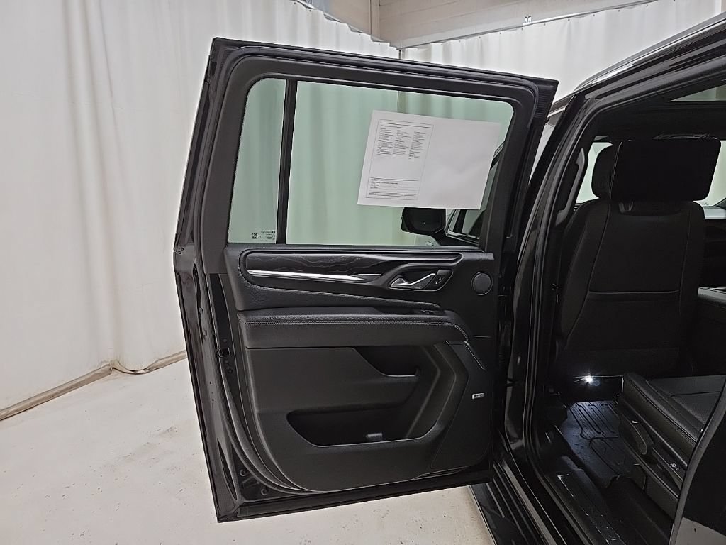 Used 2021 GMC Yukon XL Denali AWD/4WD image 52