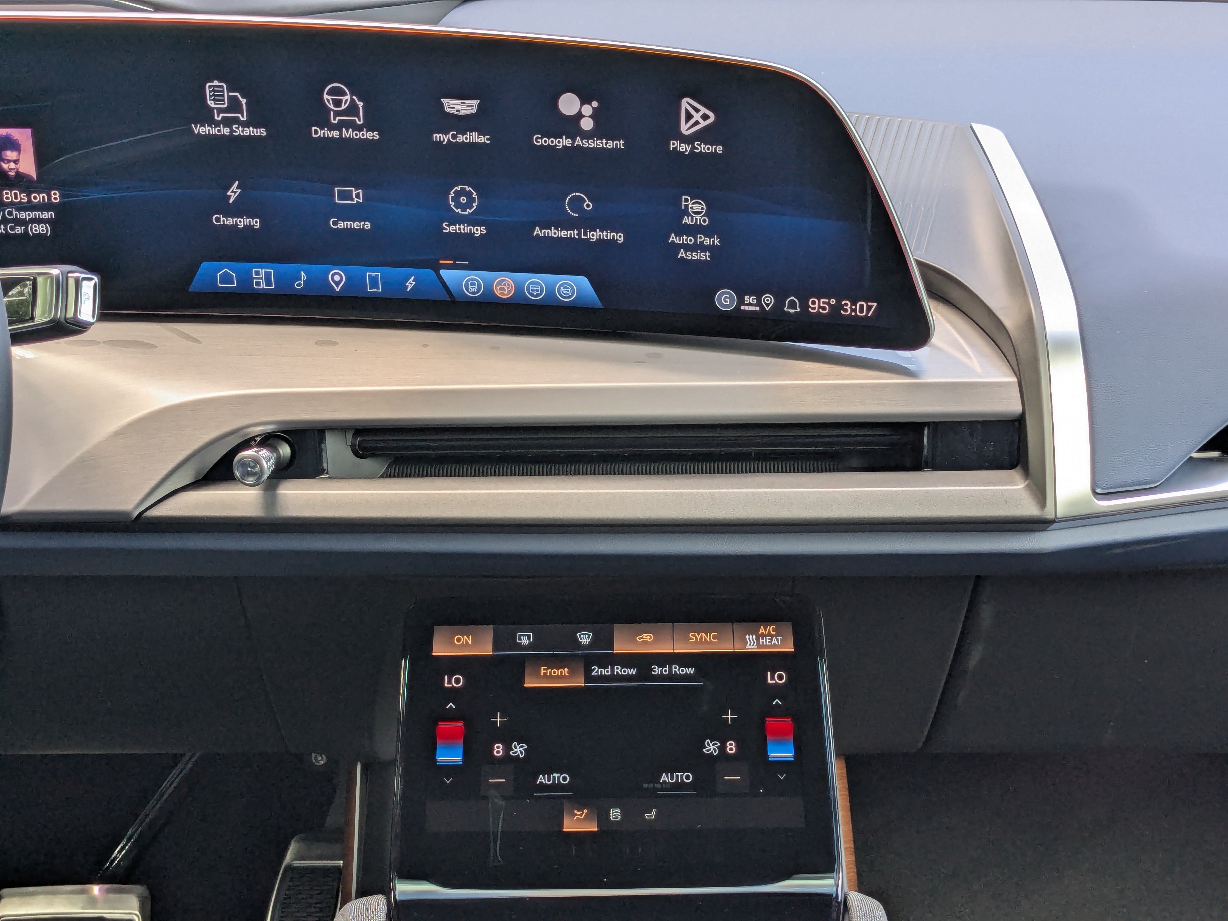 New 2026 Cadillac Vistiq Premium Luxury w/ LPO, Floor Liner Package AWD/4WD image 6