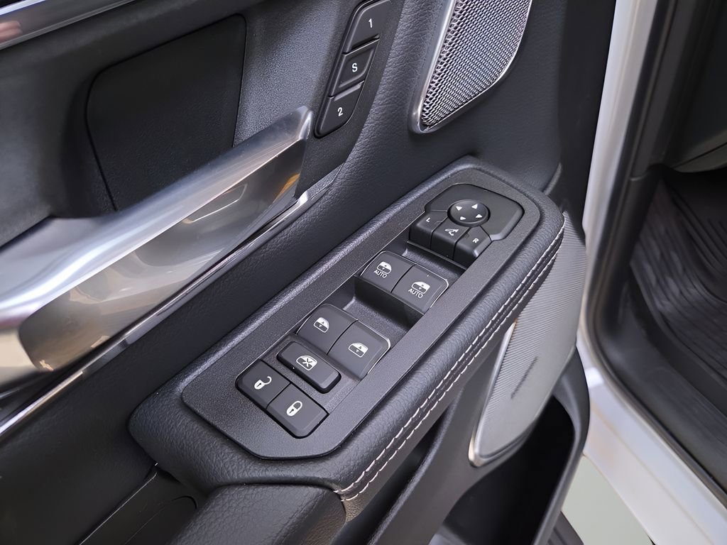 New 2026 RAM 1500 Laramie w/ Night Edition image 11
