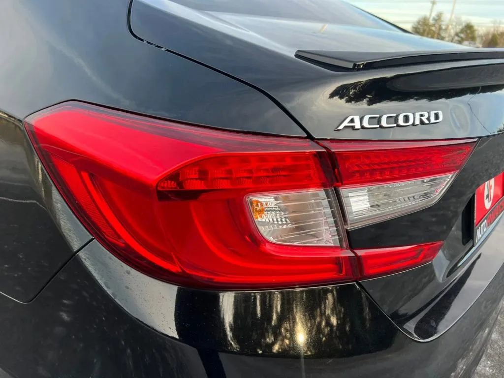 Used 2020 Honda Accord Sport image 30