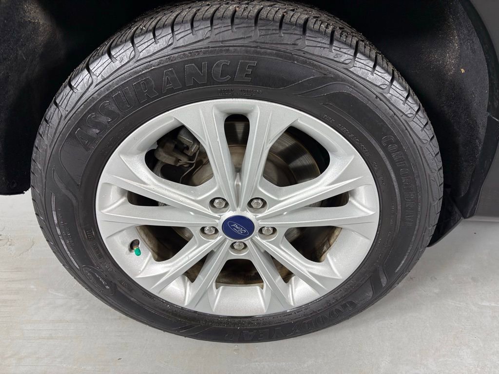 Used 2018 Ford Escape SE image 11