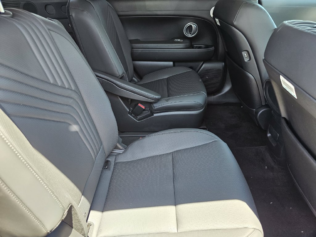 New 2026 Hyundai Palisade SEL FWD image 16