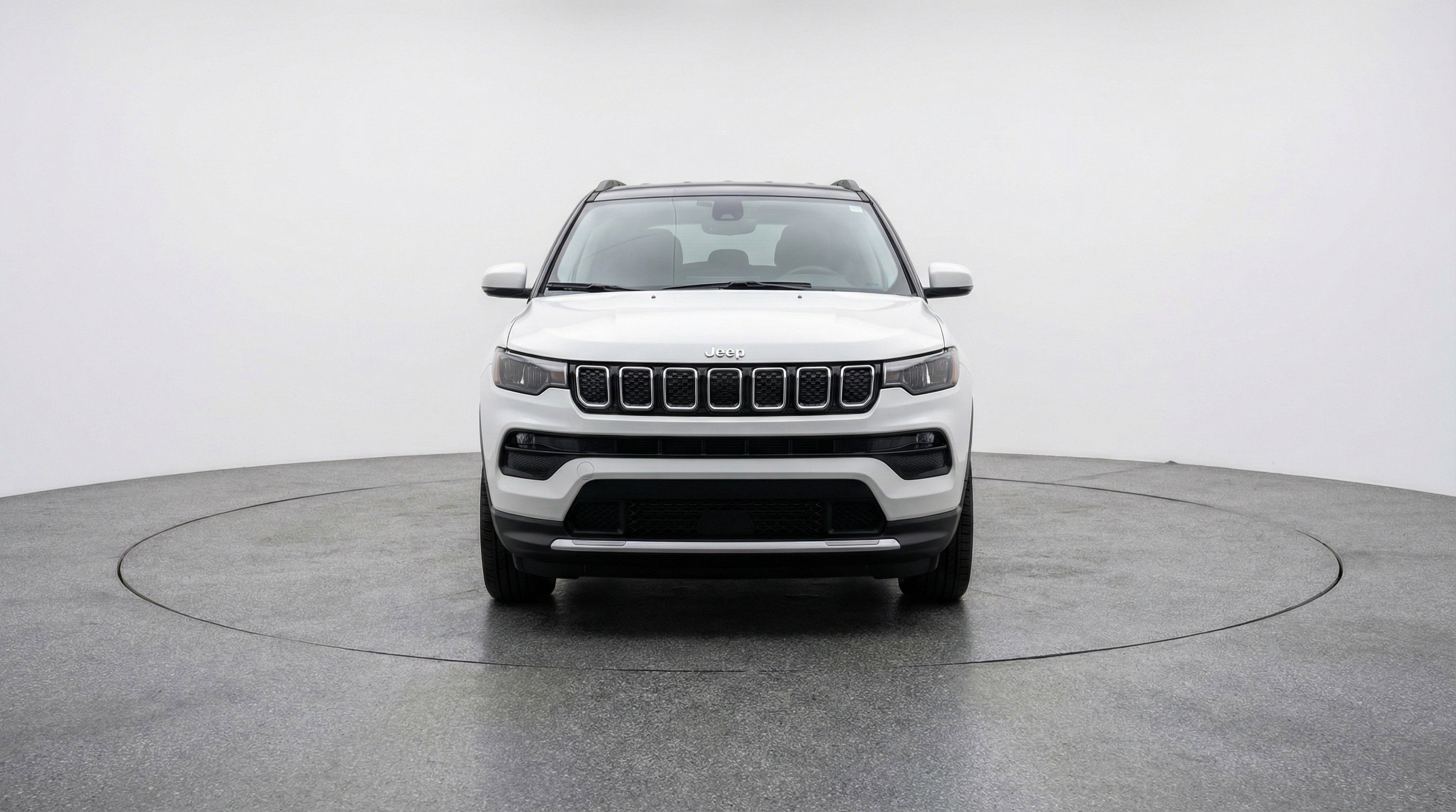 Used 2025 Jeep Compass Limited AWD/4WD image 2