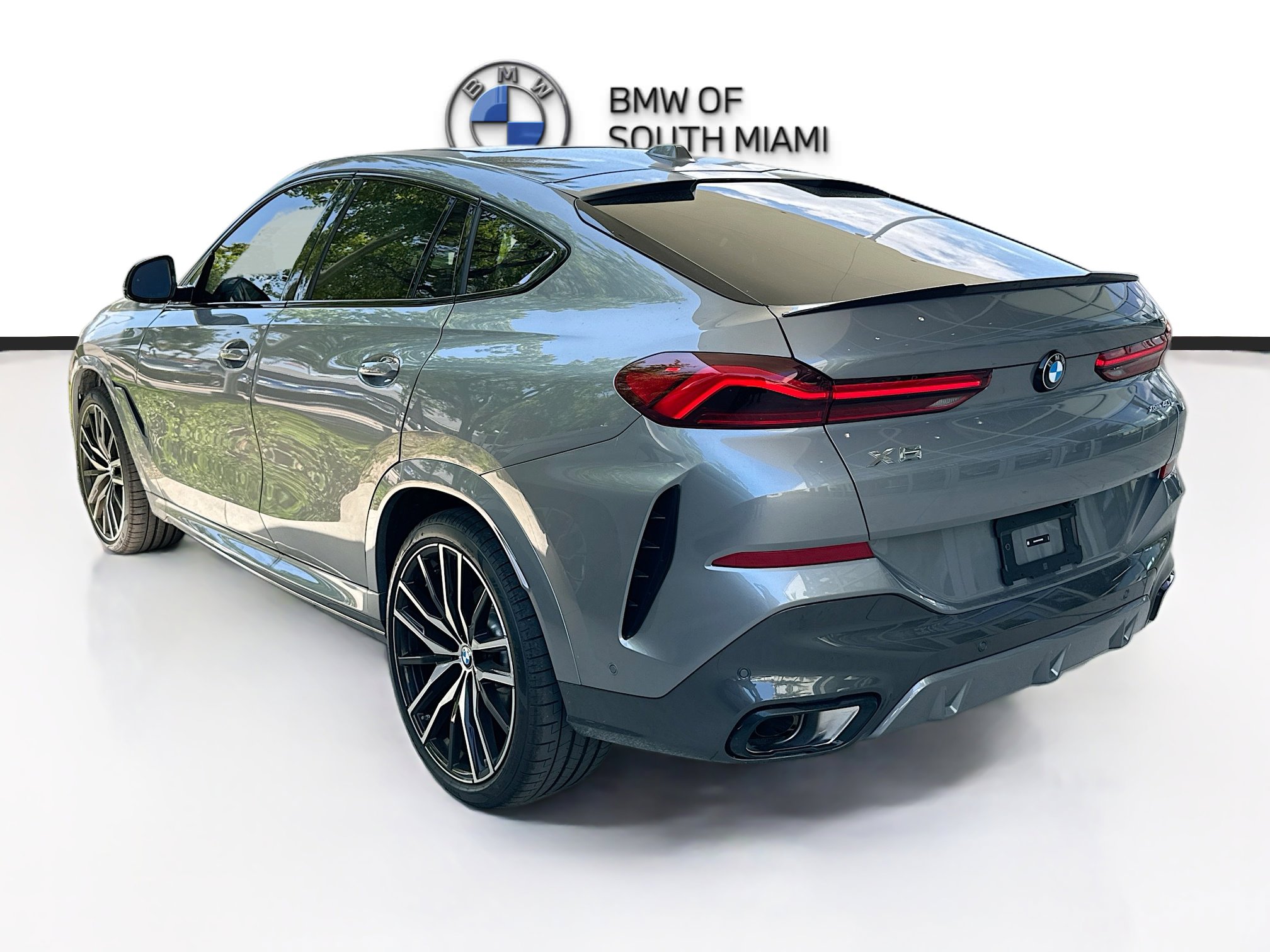 New 2026 BMW X6 xDrive40i w/ Climate Comfort Package AWD/4WD image 4