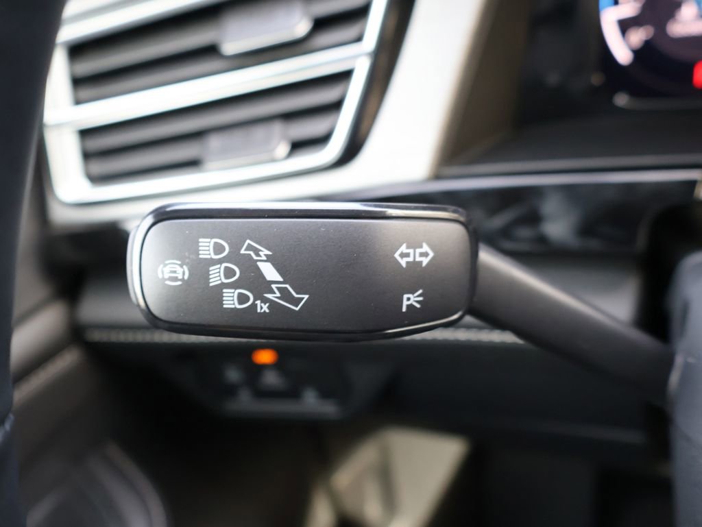 New 2026 Volkswagen Atlas Cross Sport SE image 36