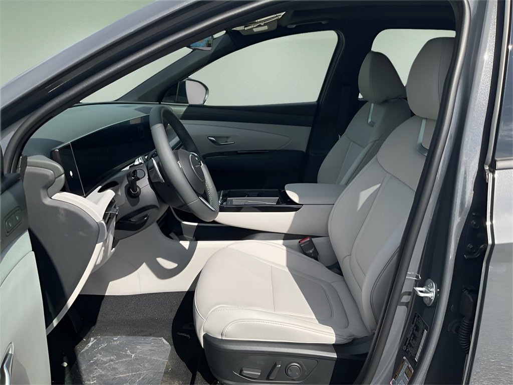 New 2025 Hyundai Tucson Limited image 15