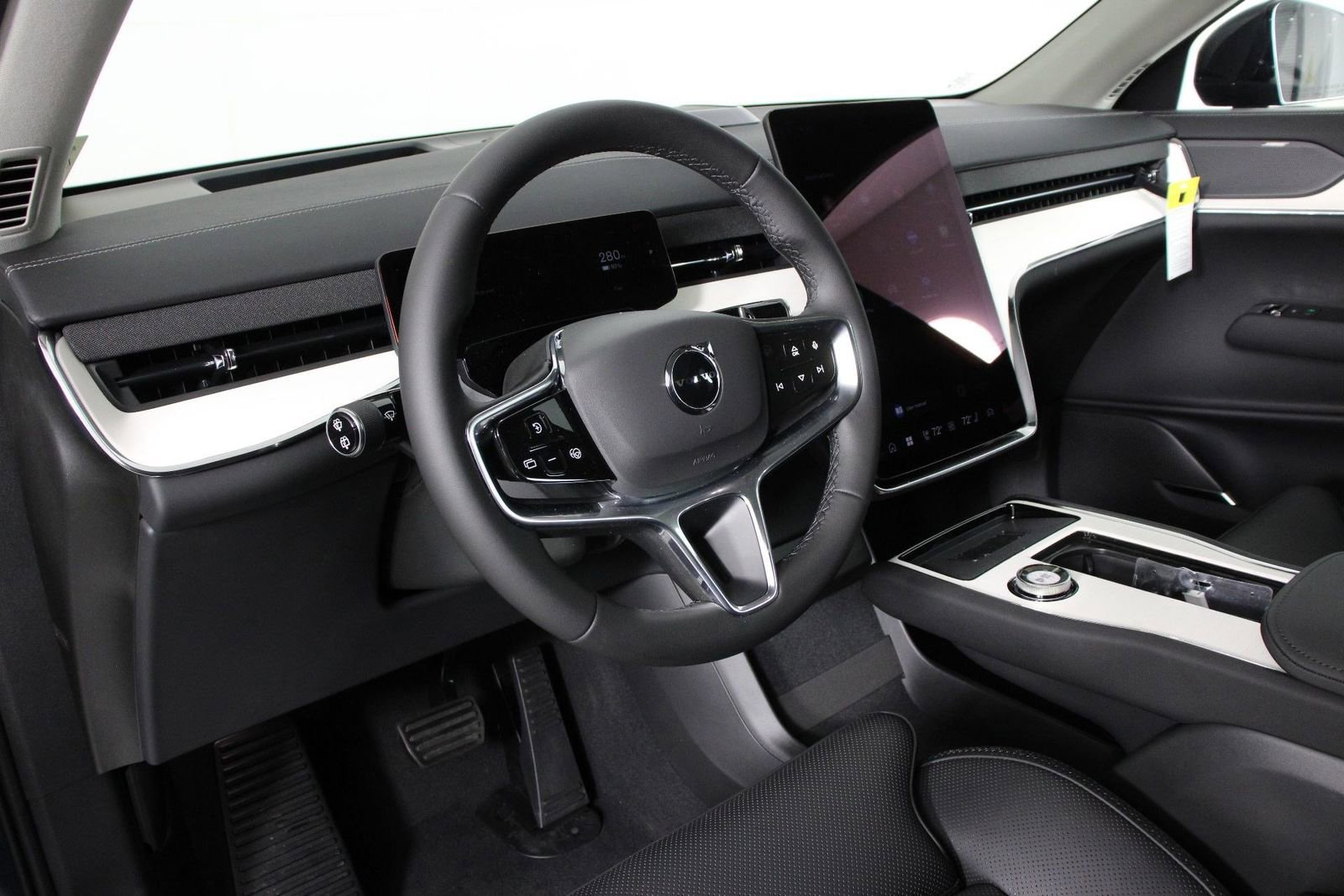 New 2026 Volvo EX90 Ultra AWD/4WD image 8