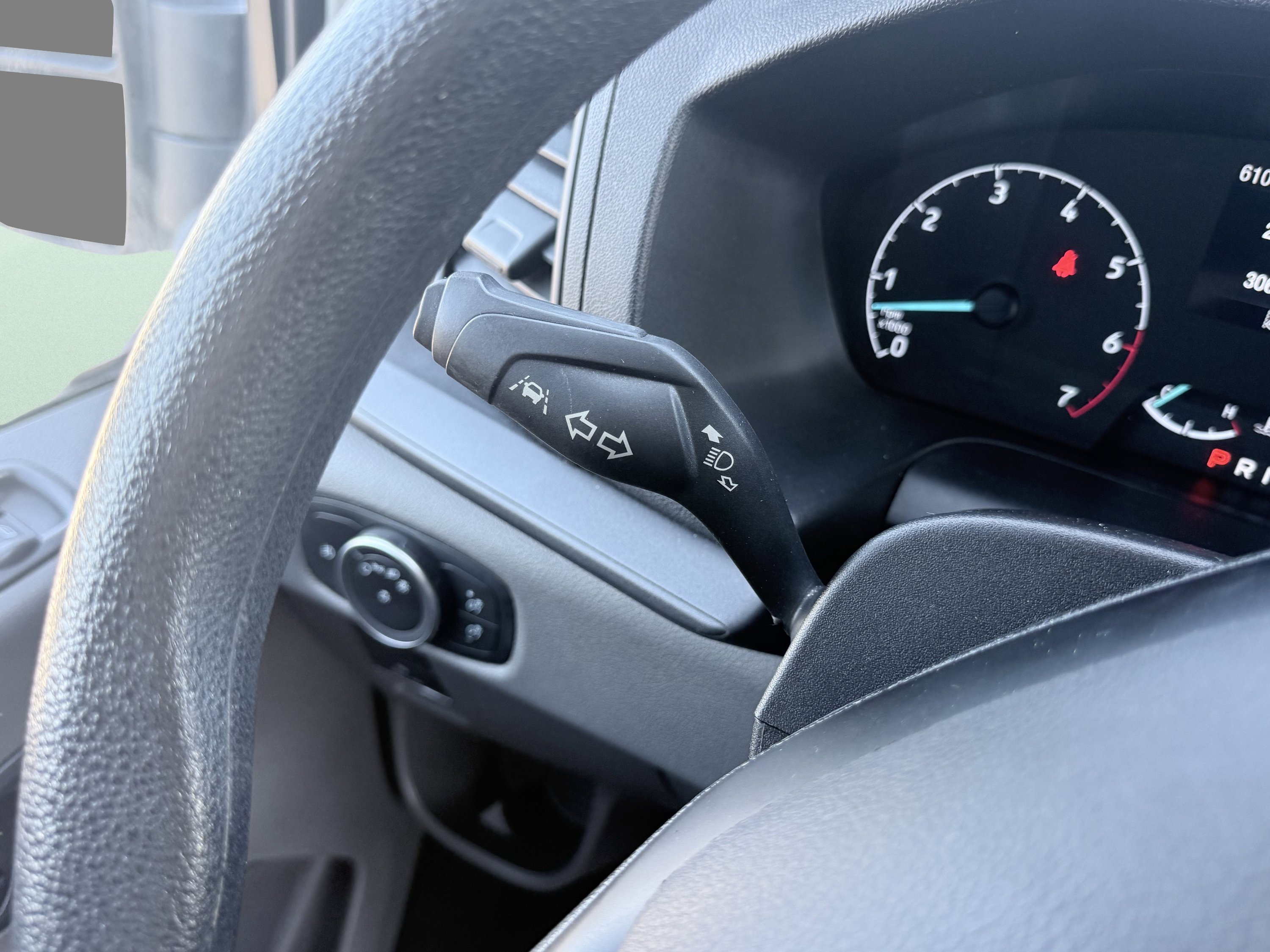 Used 2023 Ford Transit 350 XLT image 38