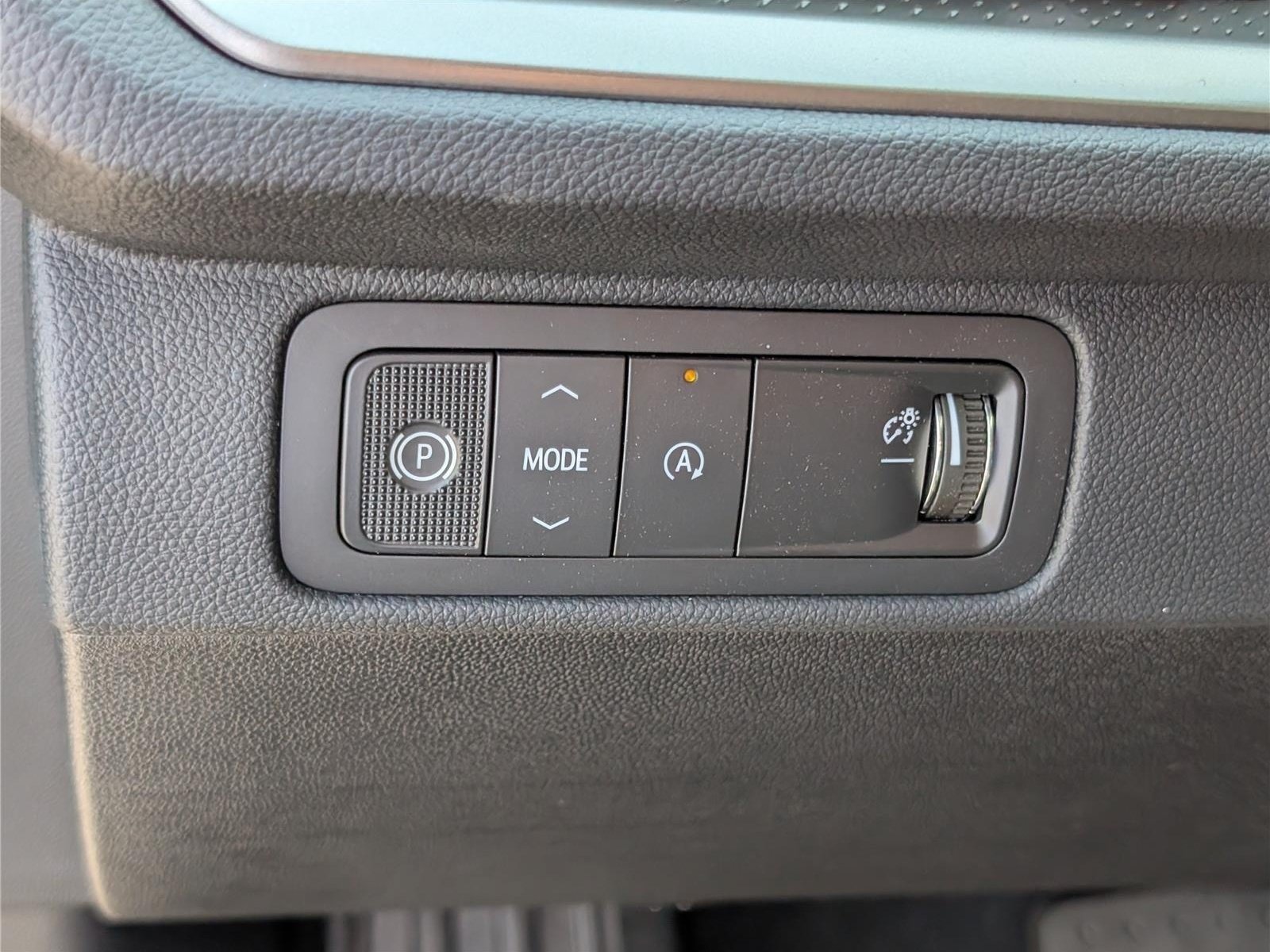 New 2027 Chevrolet Traverse LT w/ Driver Confidence Package FWD image 19